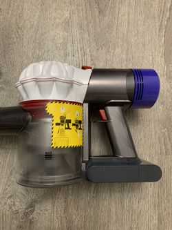 Dyson V7 Vacuum (missing Charger)