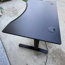 Electric Up-lift desk 