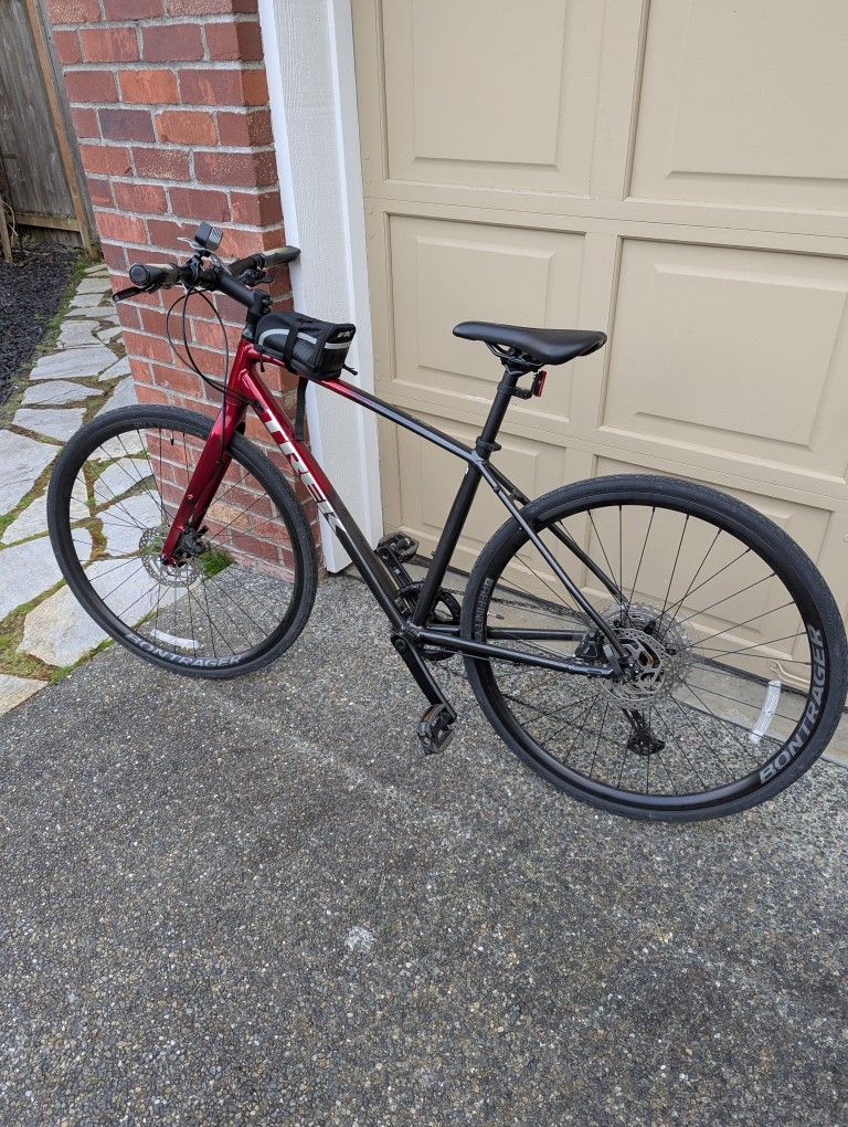 Bike - 2022 TREK FX 4 Disc