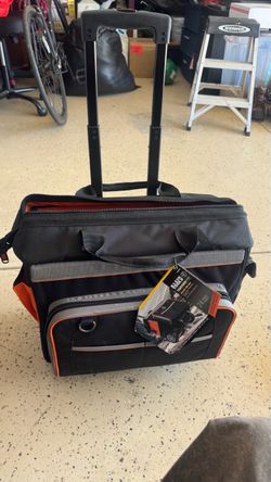 Klein Tools Rolling Bag