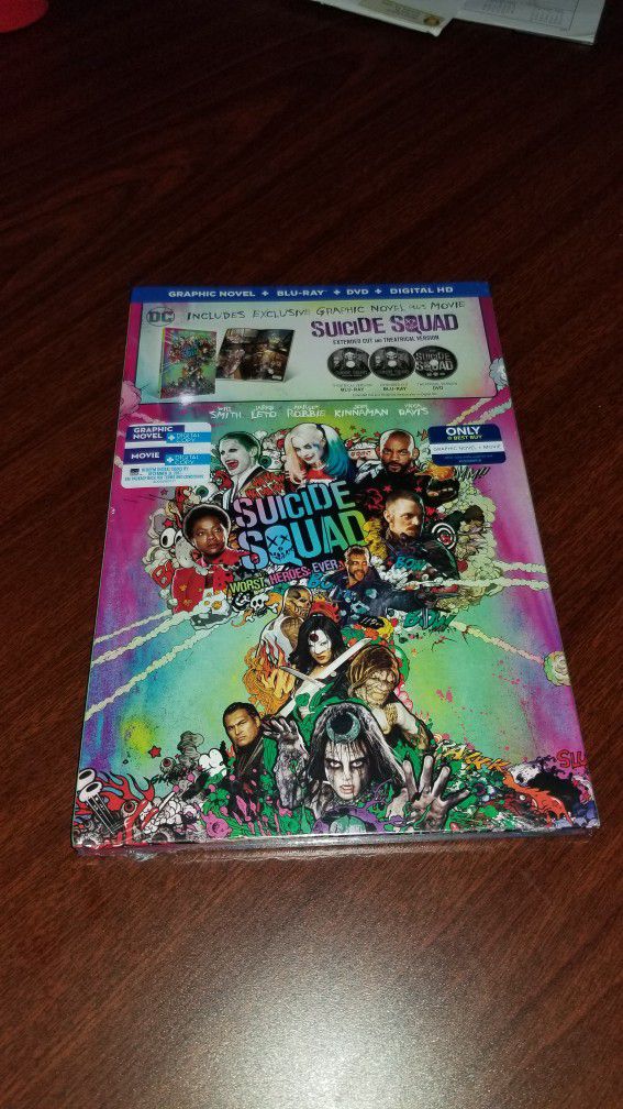 Suicide Squad Worst Heroes Ever Blu-Ray DVD Digital + Graphic Novel NEW Best Buy