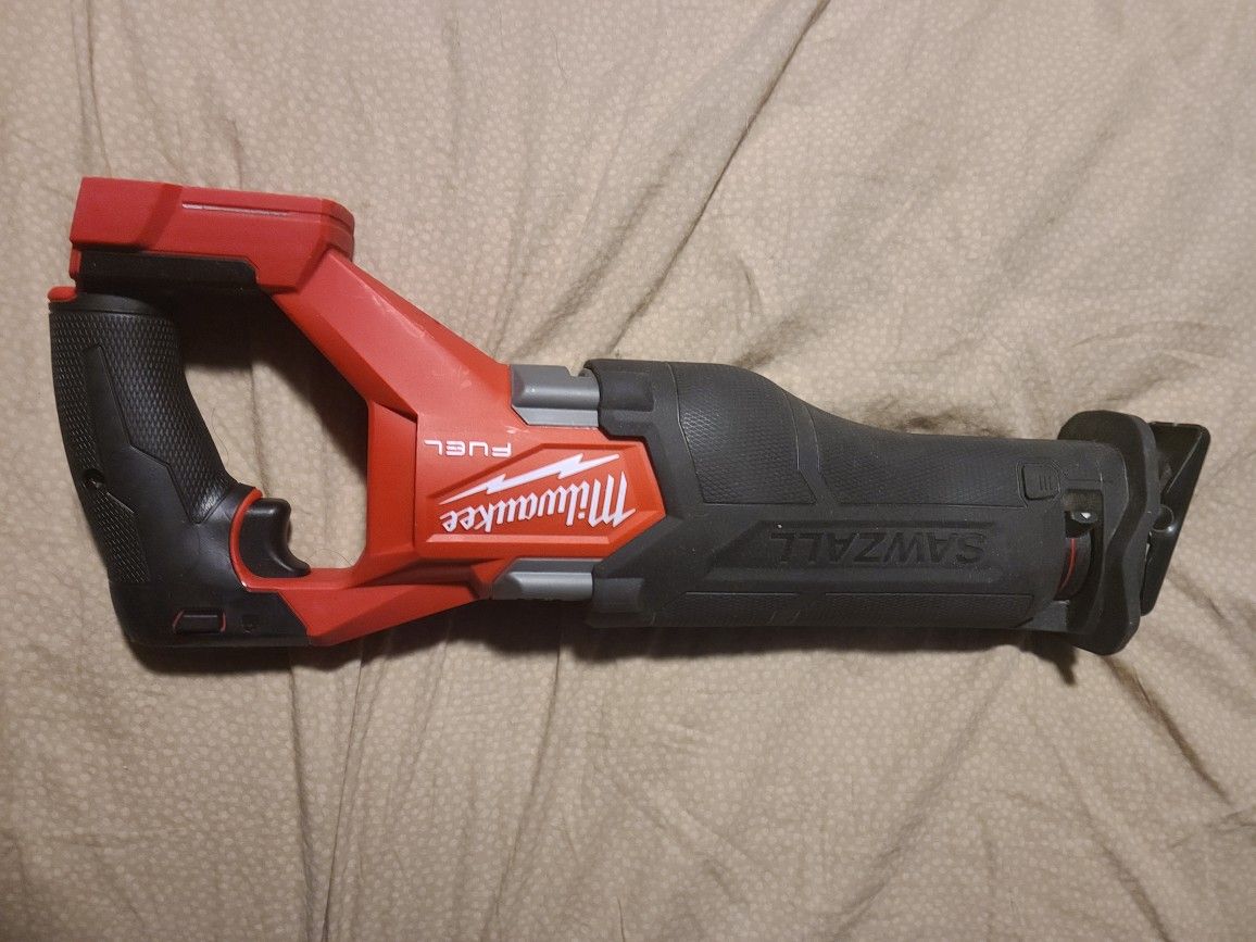 Milwaukee Fuel Sawzall