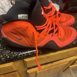 Penny V Crimson Sunburst 