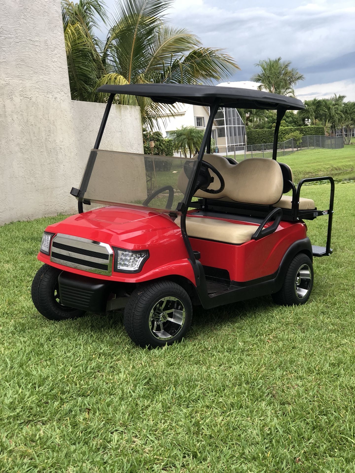 Golf cart