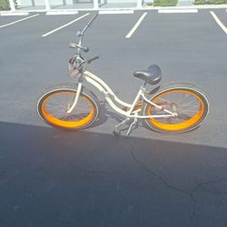 "Cruiser" Beach Bicycle 