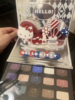 Hello Kitty Pop Up Palette
