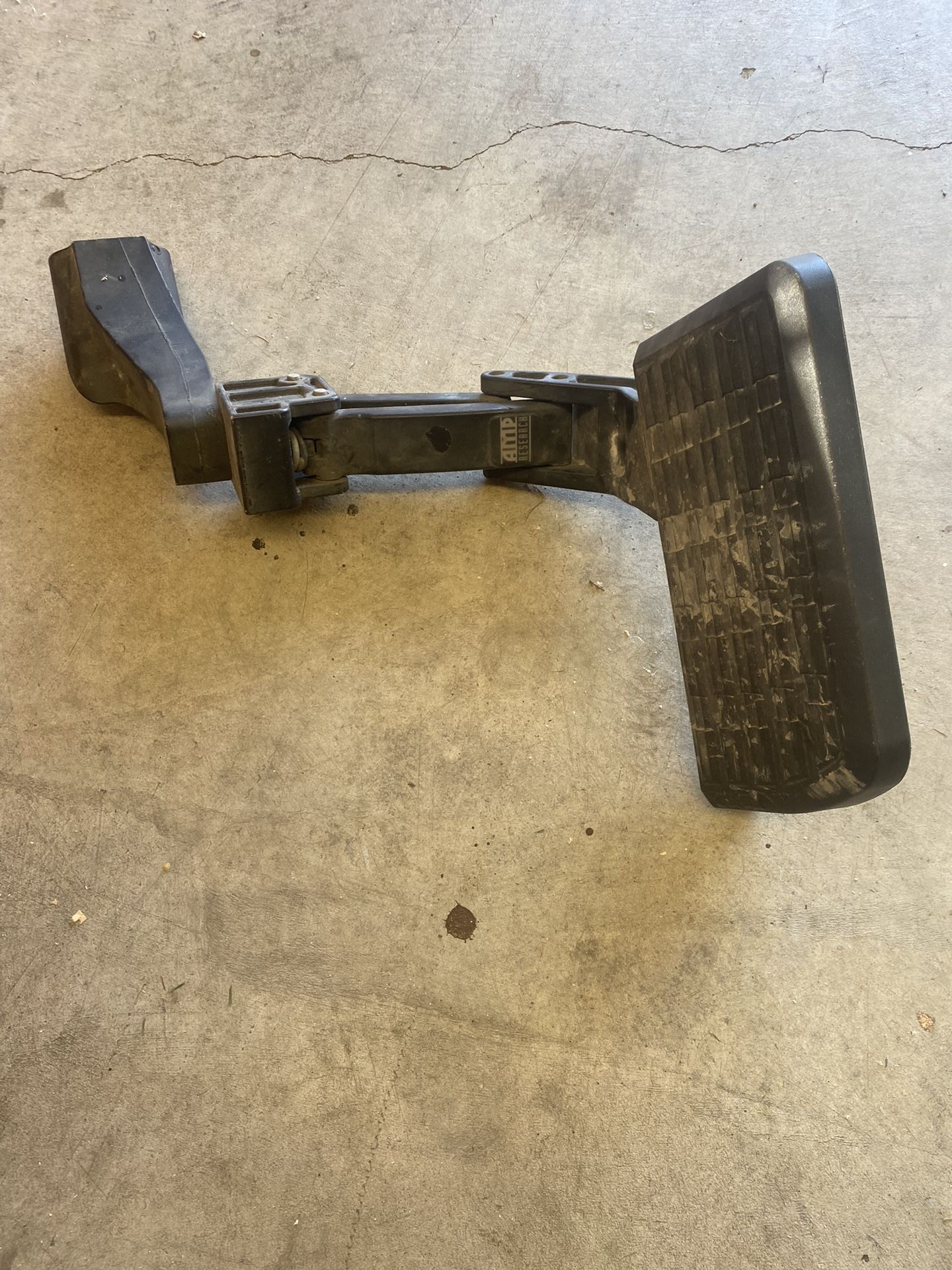 AMP truck bed step