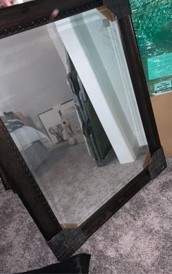Beautiful beveled mirror... brand new !!