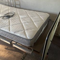 HOSPITAL BED ELECTRIC