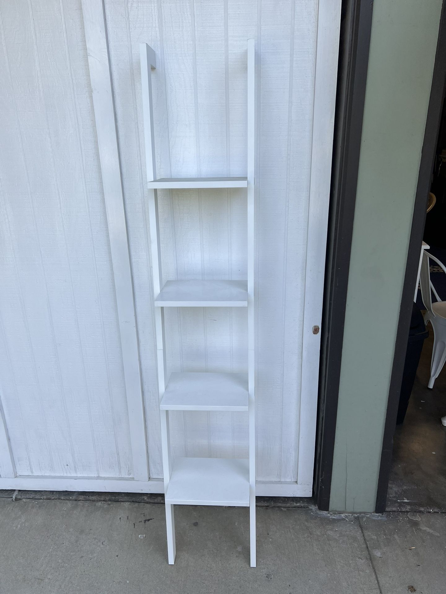 Leaning Bookcase