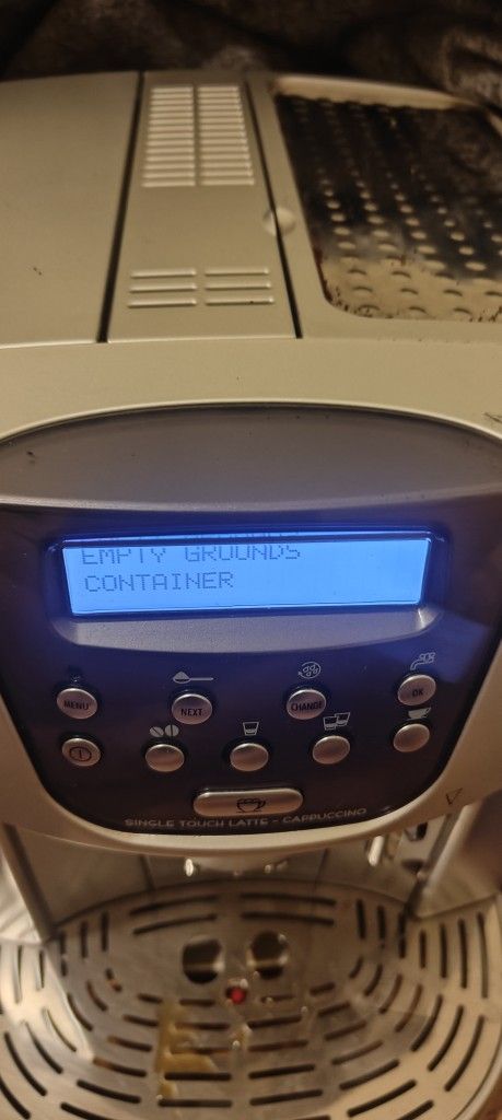 DeLonghi Rialto Auto Espresso Cappuccino Machine EAM4500