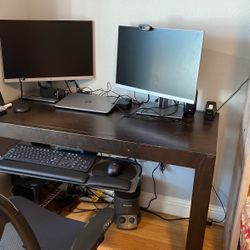 Office Desk With Keyboard Tray