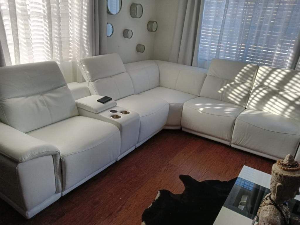 New Power Recliner Leather Sectional Couch! Free Delivery 🚚! Financing Available!