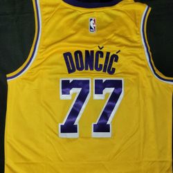 LAKERS Luka Doncic jerseys (S, M, L, XL)