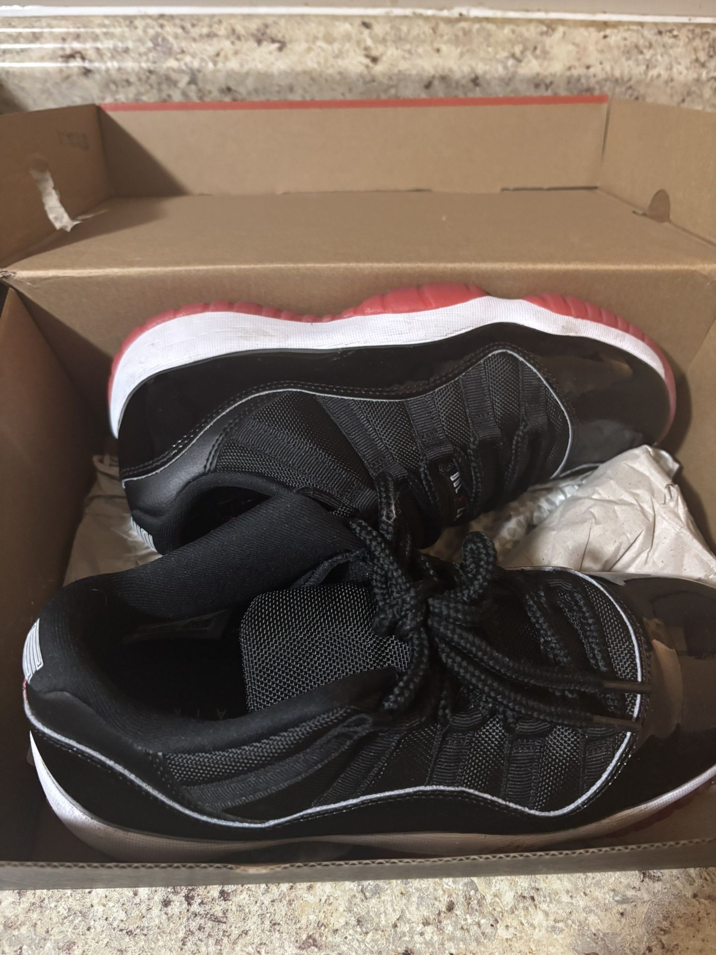 Air Jordan 11 Low