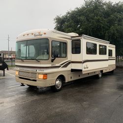 FLEETWOOD BOUNDER
