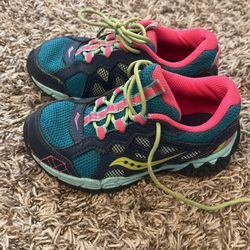 Girls Running Shoes Saucony 11t