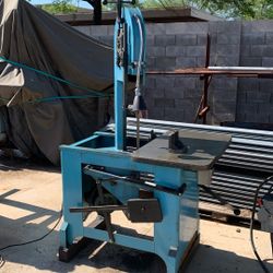Vertical Band Saw   ( Roll- in saw )