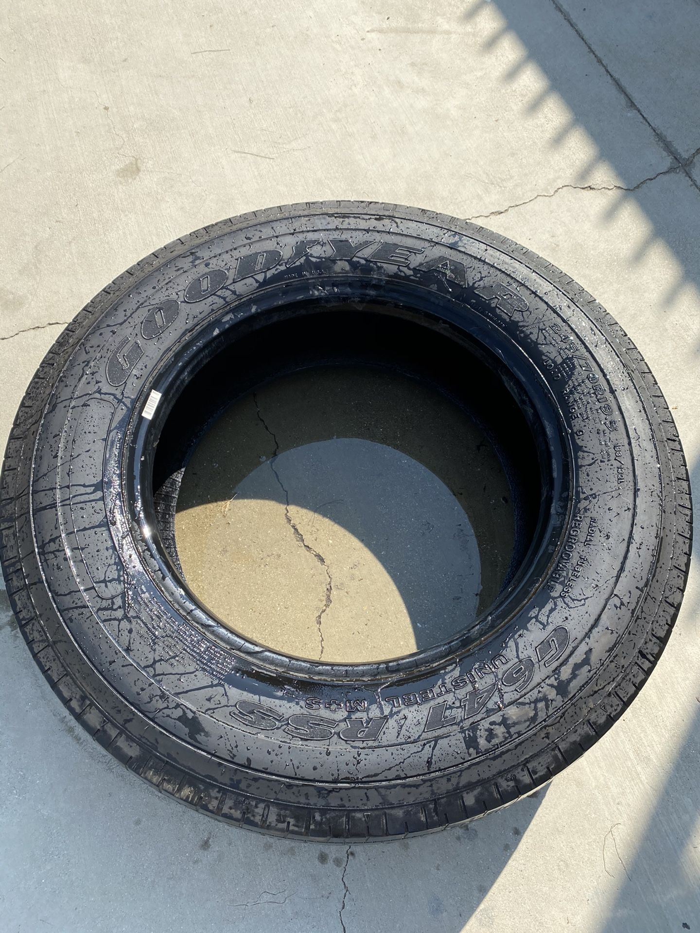 RV Tires 245/70R19.5 In really good conditions $100 each 4 available
