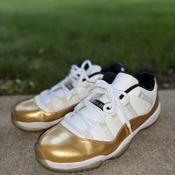 Jordan 11 Low Closing Ceremony Gold Medal - Size 11