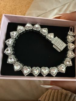 Bracelet jewelry