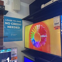 Vizio 55 inch 4K Smart TV with HDR includes Store Warranty And Financing Available!