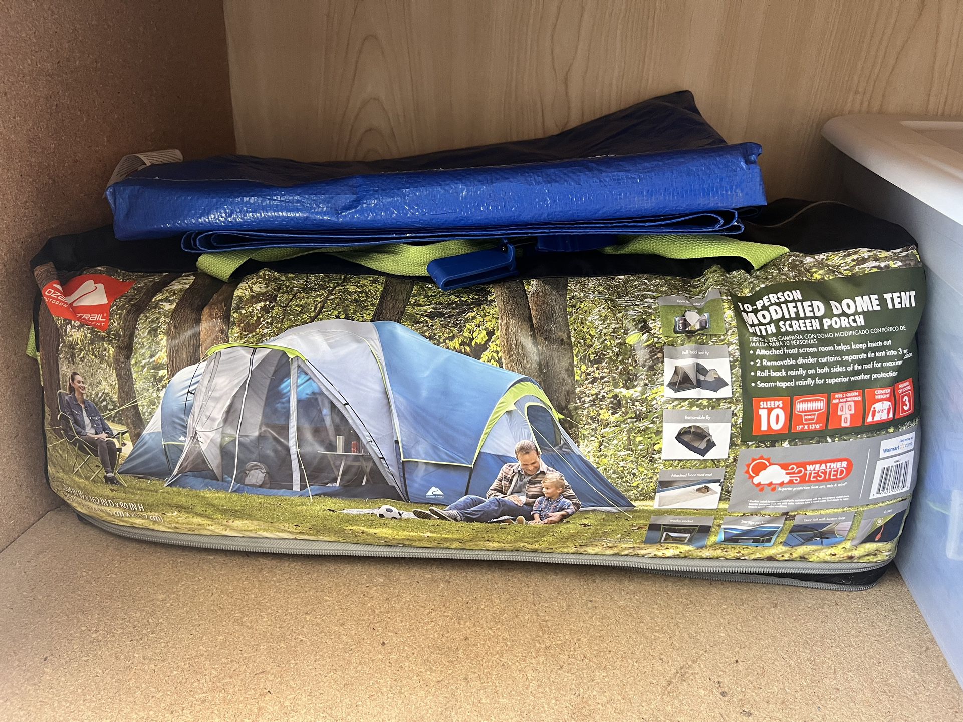 Camping Stuff / Tent 