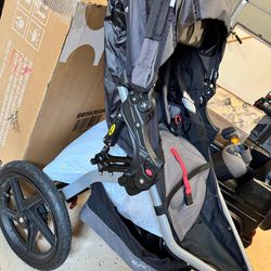 Baby stroller for sale. Clean and in good condition. Works perfectly. Asking $60 Pickup in San Ramon.