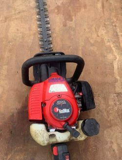 RedMax Double Sided Trimmer Hedger. Works GREAT!