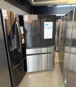 Samsung Refurbished Bespoke Standard Depth Four Door French Door Refrigerator With Family Hub - Charcoal Glass & Stainless steel ♥️