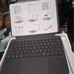 Detachable Keyboard With Case