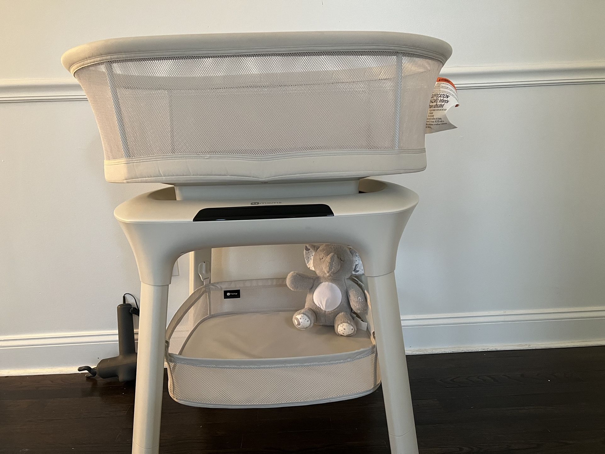 4mom Bassinet With The Basket