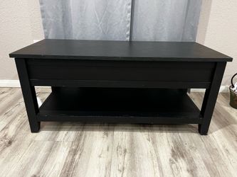 Coffee table / Cocktail Table