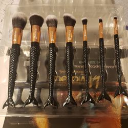 7pcs black mermaid makeup brush set