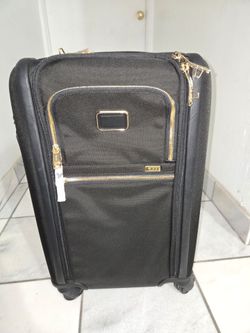New tumi alpha 3 international carry-on bag
