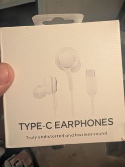 2 pack of type c earbuds