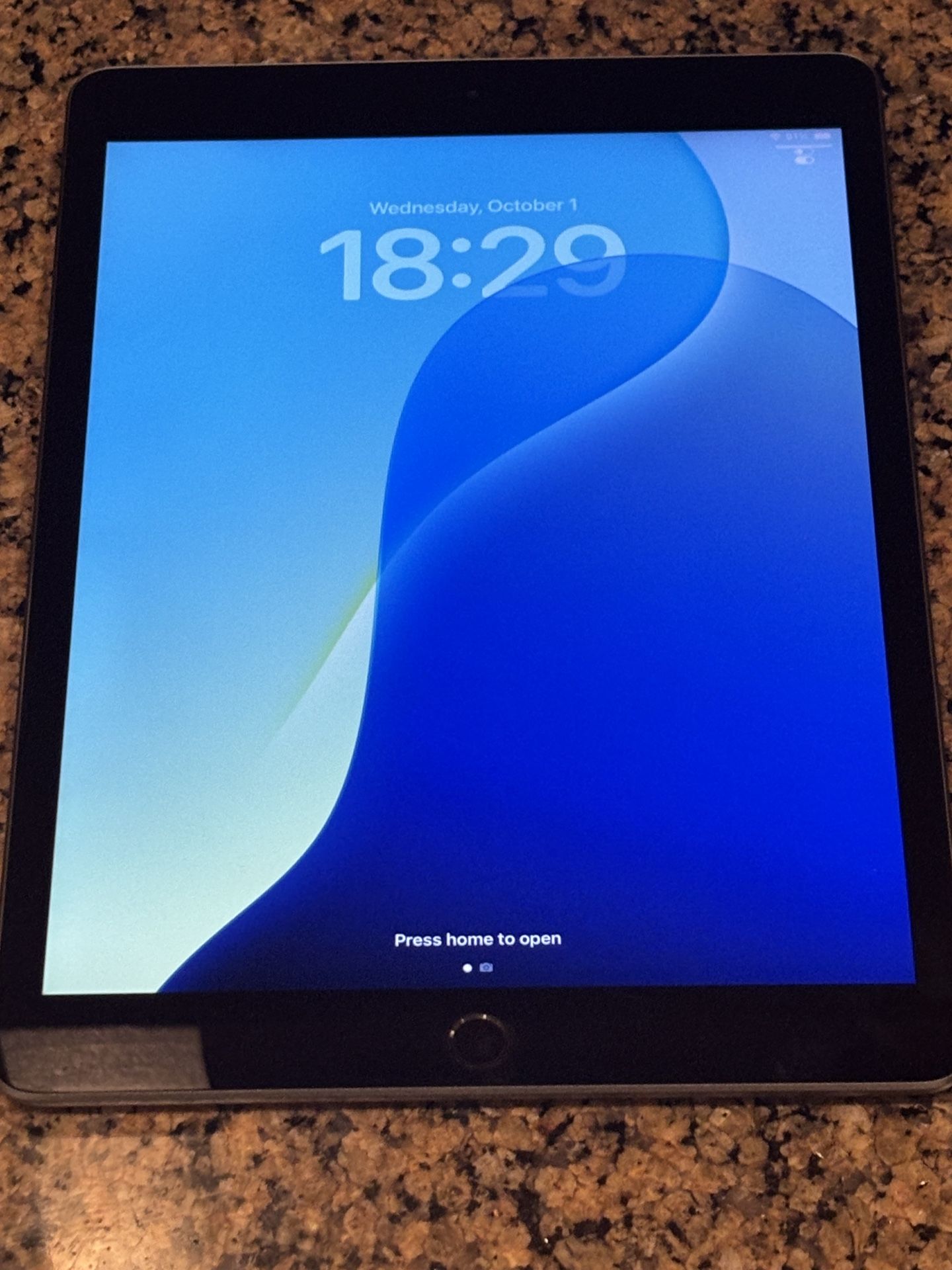 128GB 8th Gen iPad WiFi