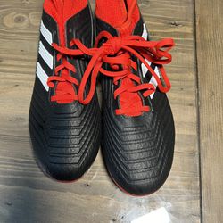 Adidas Predator 18.3 Boys Soccer Cleats