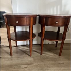 2 End Tables 
