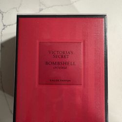 Victoria Secret Bombshell Intense 
