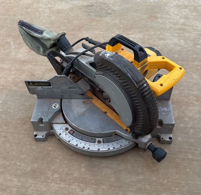 Compound Miter Saw - DW703