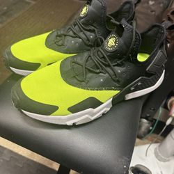 Nike Air Huarache Drift Volt/Black – Size 11.5 – Excellent Condition