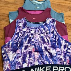 Nike Women’s Sports Bras – Size Large (3 Total)