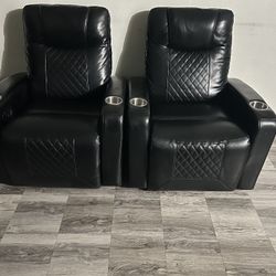 Classic Luxurious Leather Recliners — Great Condition