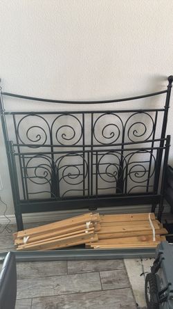Black Metal Bed Frame with Wood Slats