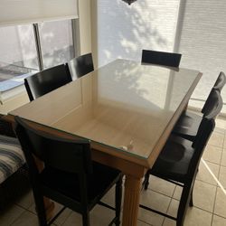 Dining Table and 6 Chairs