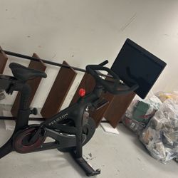 Peloton Bike