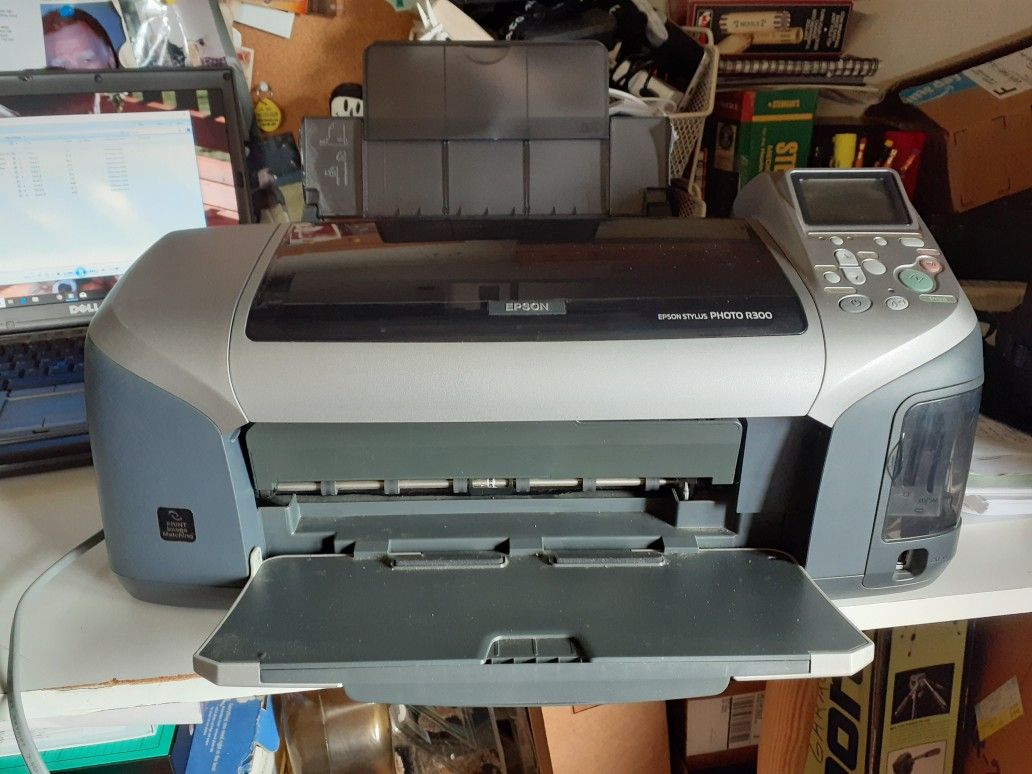 Epson Stylus Photo R300 inkjet printer