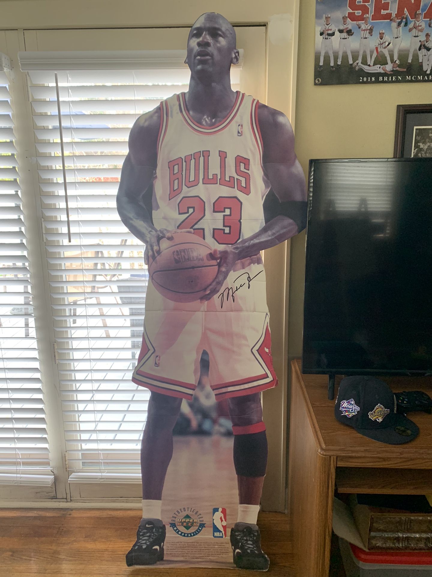 MICHAEL JORDAN UPPER DECK STAND UP LIFE SIZE CARDBOARD CUTOUT