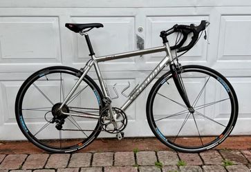 ⭕️ Specialized Allez Elite Road Bike 52 S- 3T Stem, Carbon Fork, Shimano Wheels
